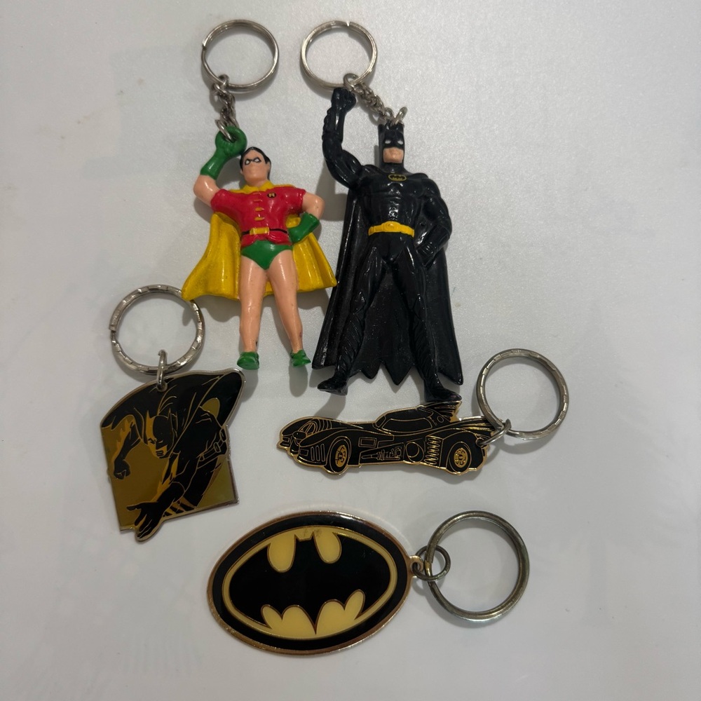 Batman and Robin Keychain Set - Picture 2 of 13
